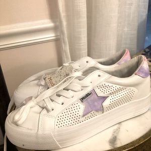 MUDD, size 8.5 women’s sneakers. White leather, with tags.